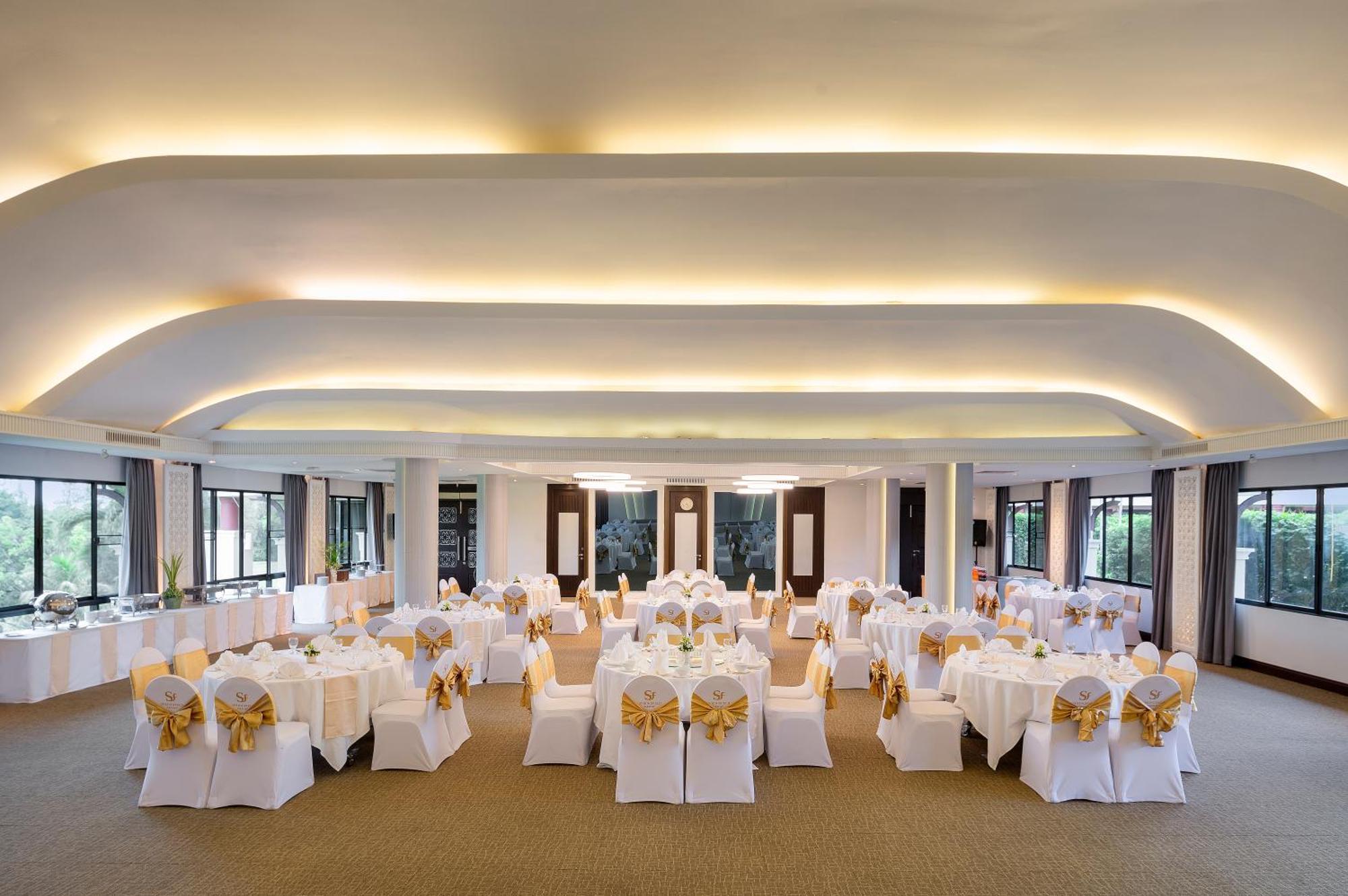 Springfield Village Golf & Spa Ча Ам Екстериор снимка